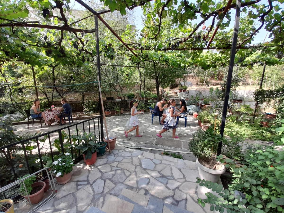 Camping Late Gjirokastër Eksteriør bilde